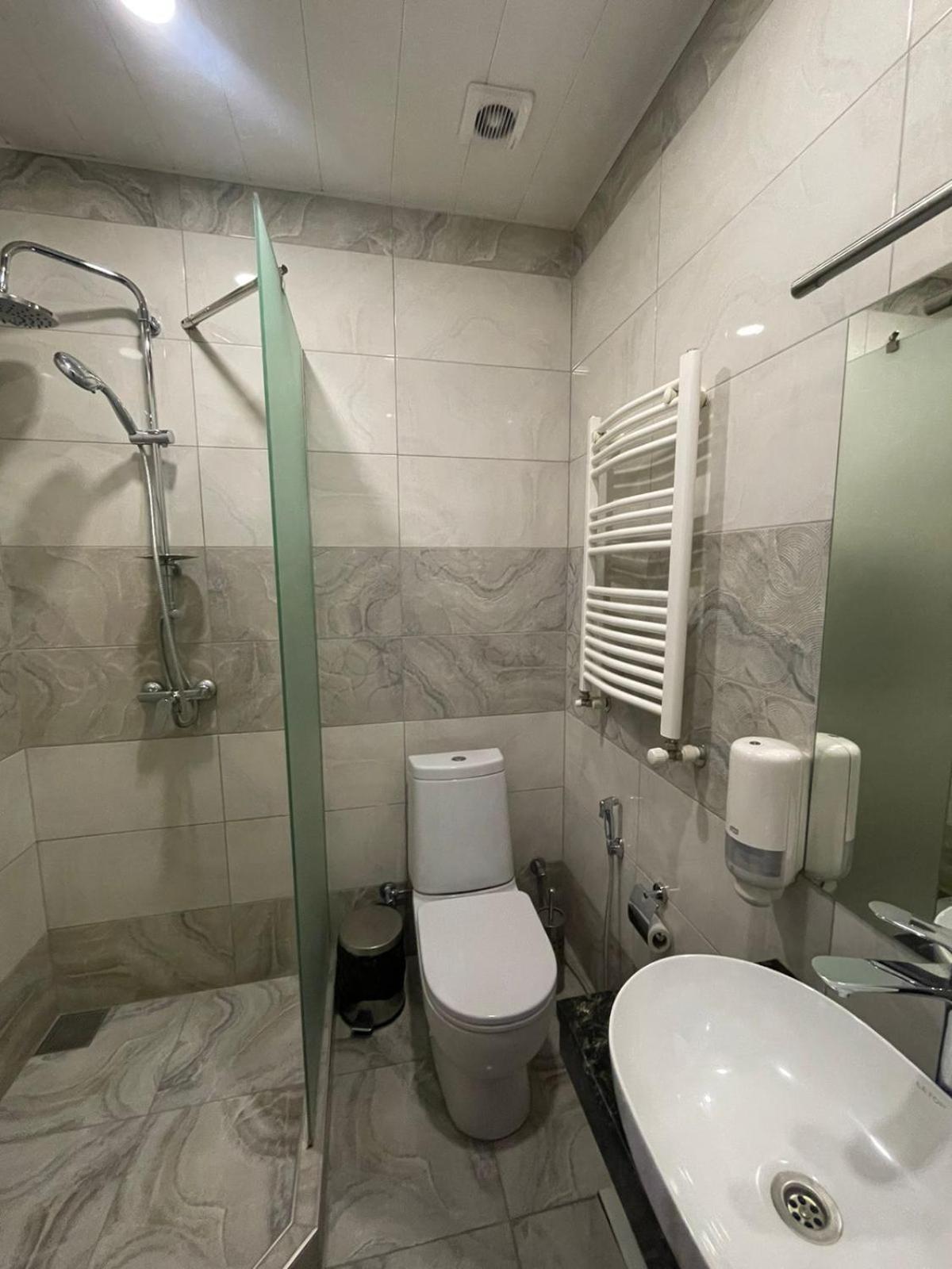 4Room Hotel يريفان المظهر الخارجي الصورة