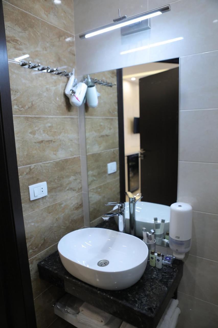 4Room Hotel يريفان المظهر الخارجي الصورة
