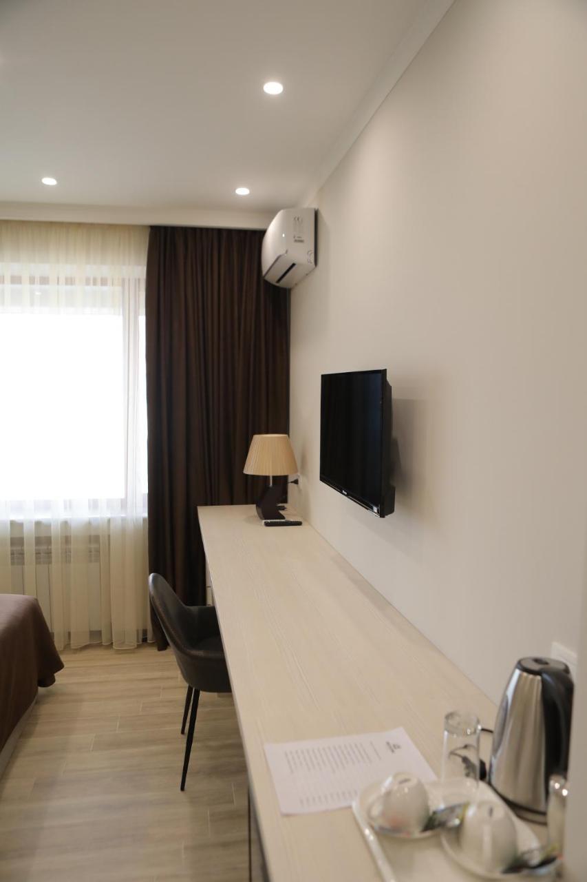 4Room Hotel يريفان المظهر الخارجي الصورة