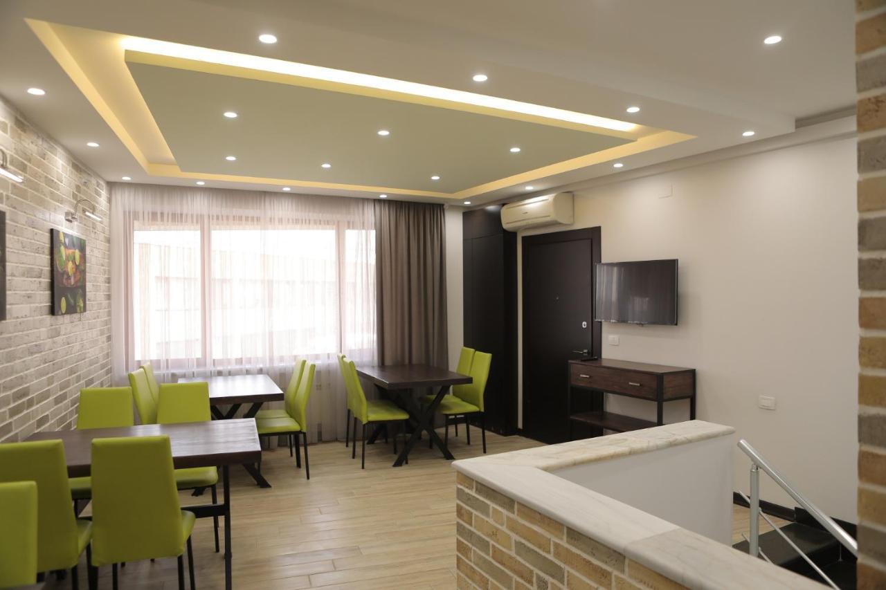 4Room Hotel يريفان المظهر الخارجي الصورة