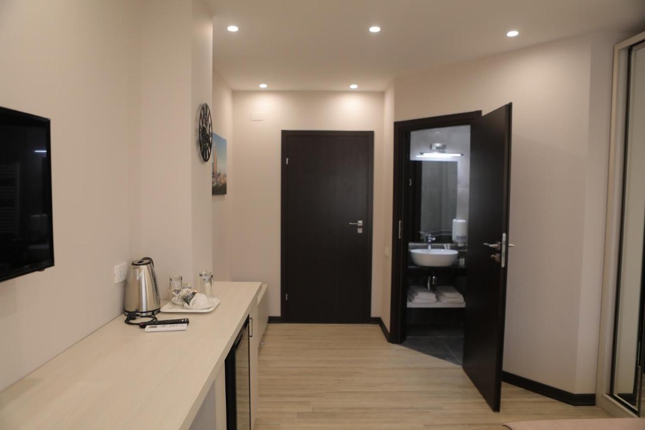 4Room Hotel يريفان المظهر الخارجي الصورة